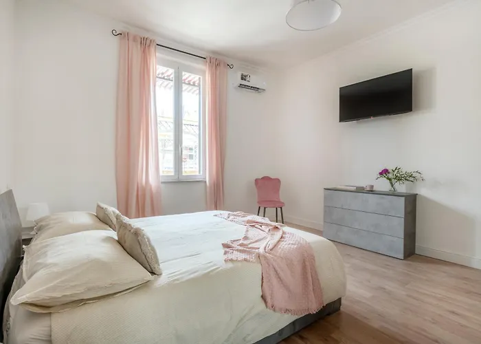 Luxury Pink Апартаменты